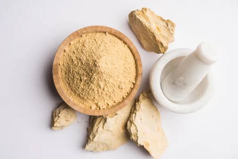 Raw Multani Mati Clay Chunks with Powder Bowl and Mortar - Fuller's Earth | মুলতানি মাটির টুকরা ও পাউডার